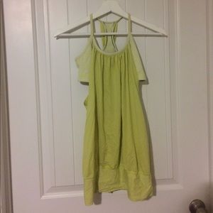 Lululemon tank with built in bra