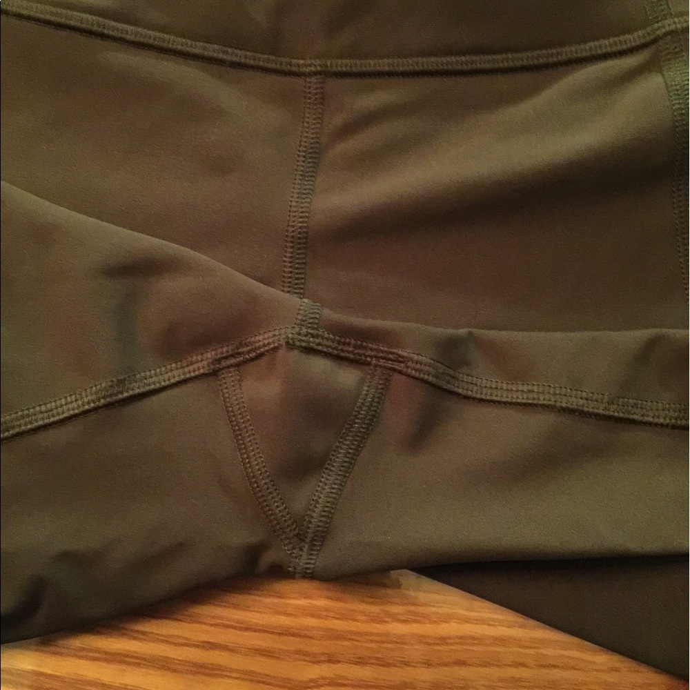SOLD Lululemon Tight Stuff Tight - Picture 4 of 4