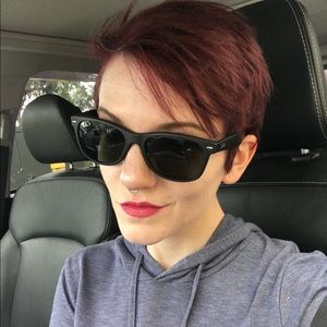 Meet your Posher, Hannah