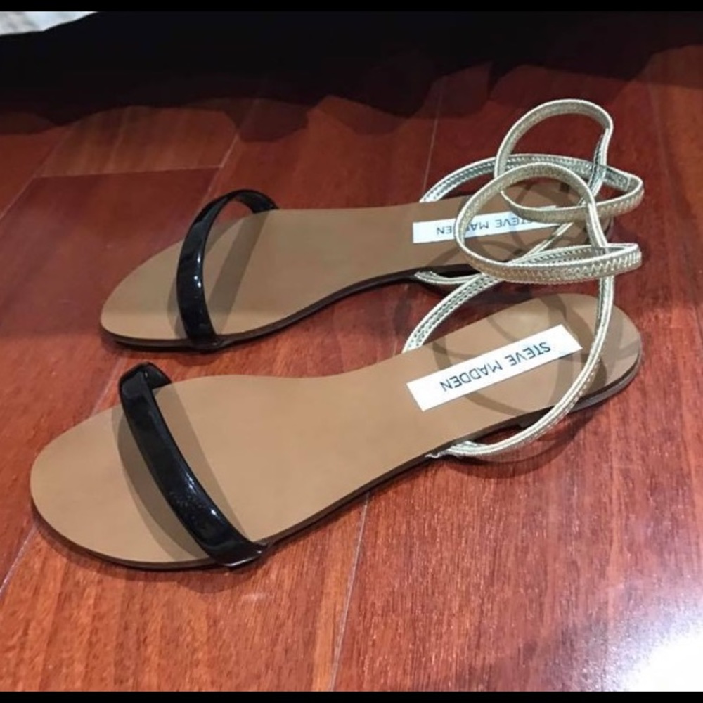 Steve Madden Gladiators with strap