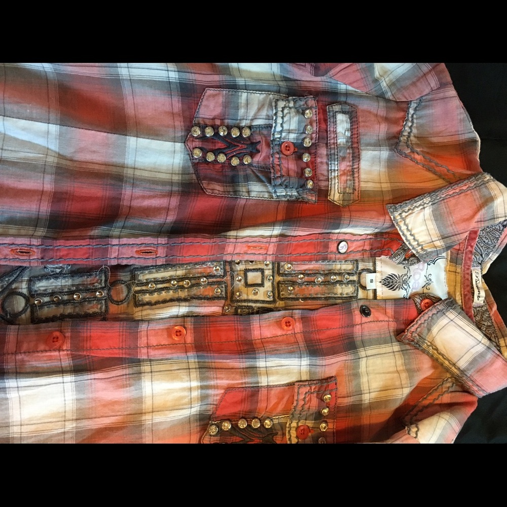 ROAR button down - Picture 2 of 6