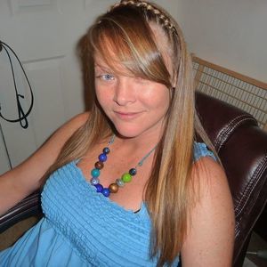 Meet your Posher, Holly