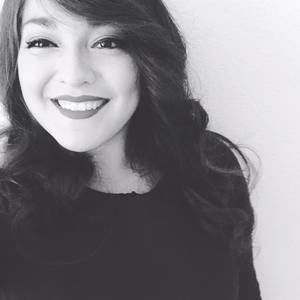 Meet your Posher, Mayra