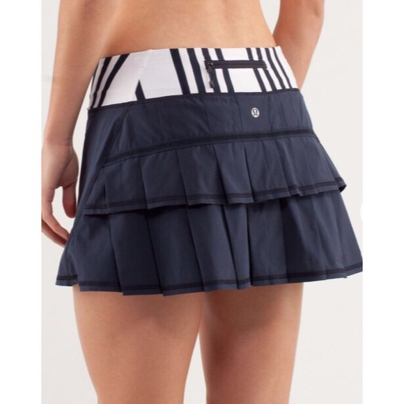 lululemon athletica Dresses & Skirts - Lululemon Pace Setter Skirt-Inkwell Navy/White, 6