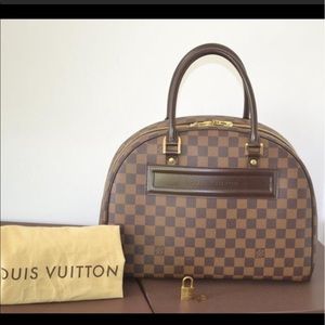 💯% 💝Authentic Louis Vuitton Nolita MM💯💝💞
