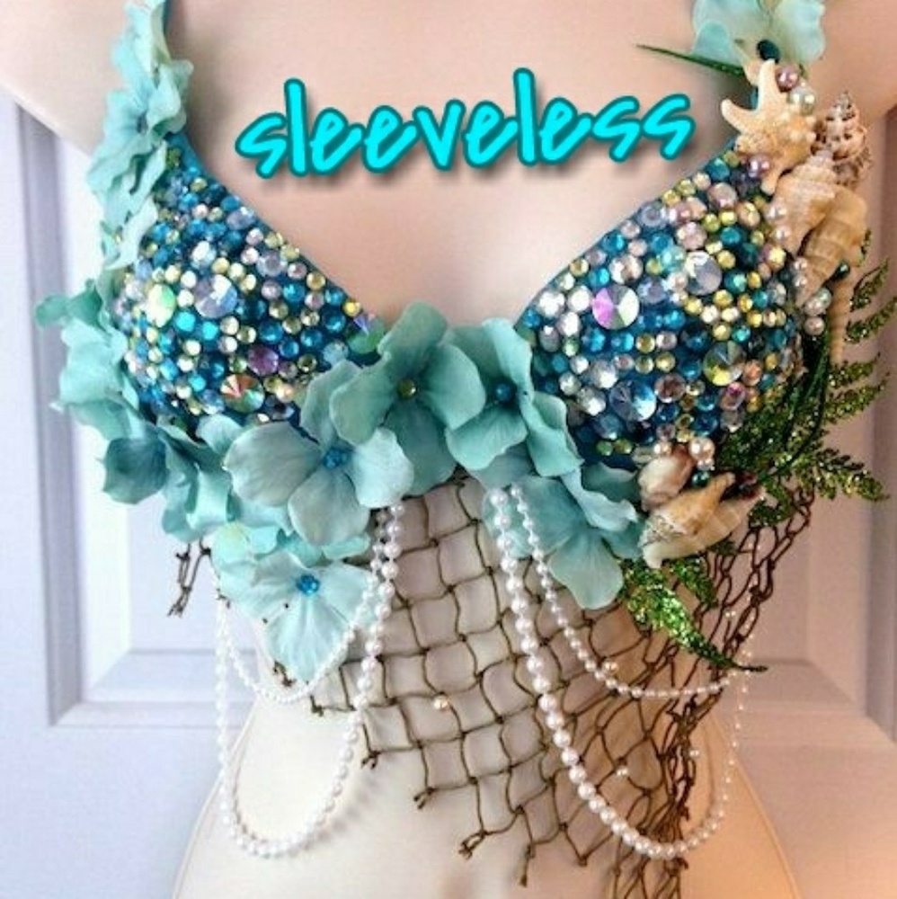 Sleeveless tops