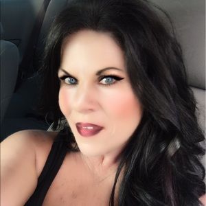 Meet your Posher, Kellie