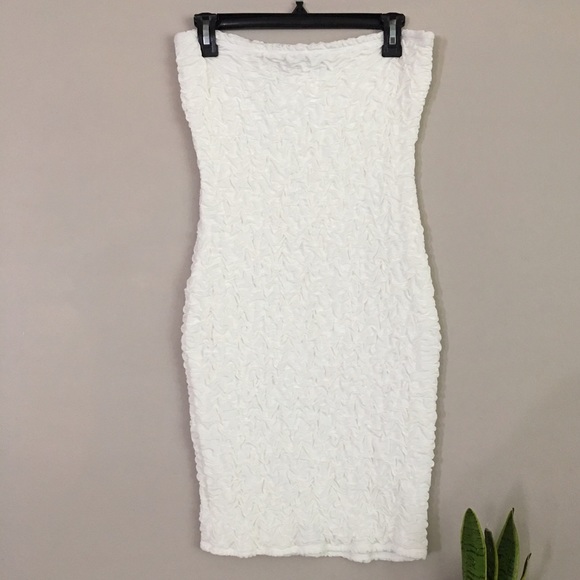 A is for audrey white skirt/dress - Picture 2 of 4