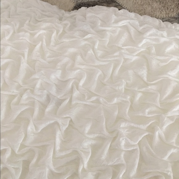 A is for audrey white skirt/dress - Picture 4 of 4