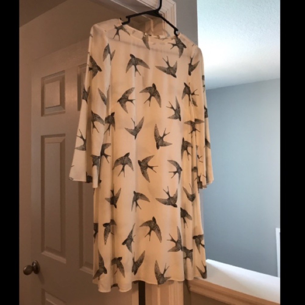 White 3/4 Sleeve H&M Dress with Black Birds