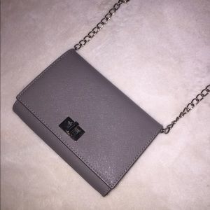 'Prince & Fox' Gray Crossbody Purse w| Chain Strap