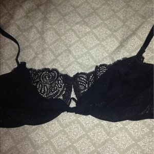 Black unlined Victoria secret bra size 34B