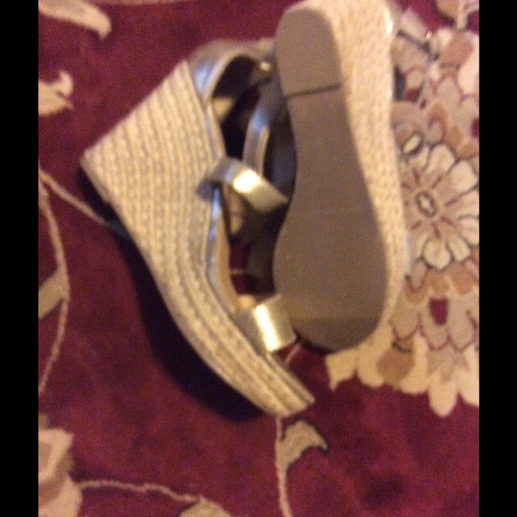 NWT gold candies wedges - Picture 2 of 4
