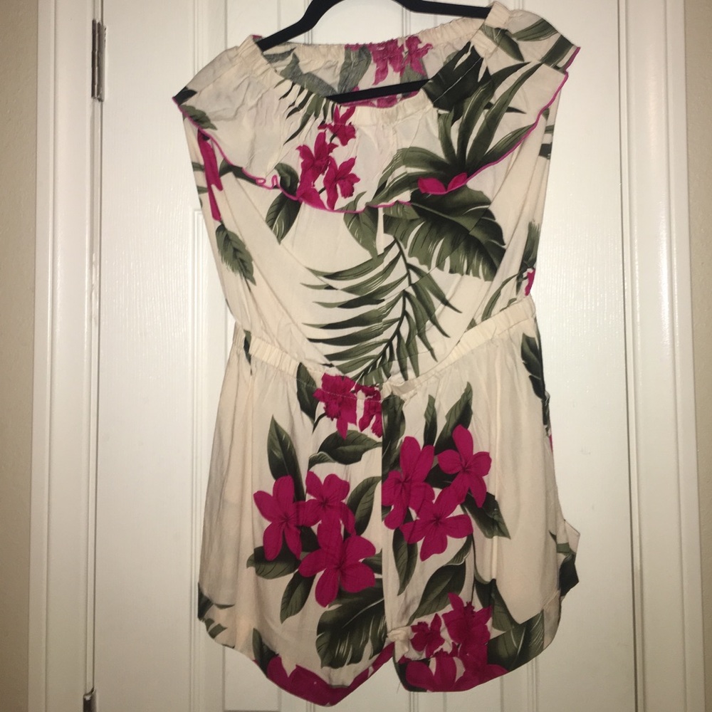 Romper - Picture 2 of 2
