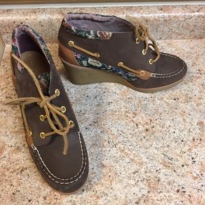 Sperry Wedges