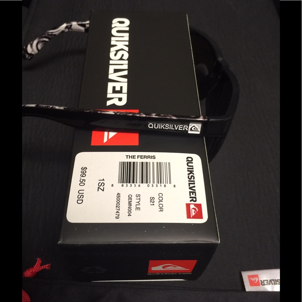 New Quiksilver Sunglasses Full Box set - Picture 1 of 8