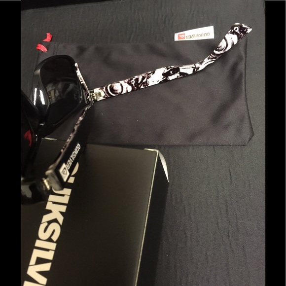 New Quiksilver Sunglasses Full Box set - Picture 5 of 8