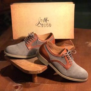 Grey suede leather / breathable / lightly worn