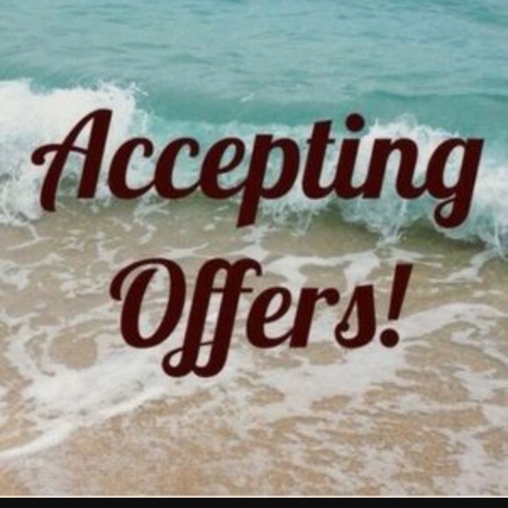 This closet loves offers❤️❤️❤️❤️❤️