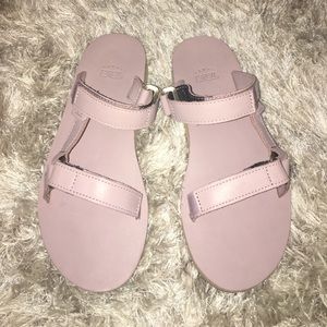 Brand new lavender tevas
