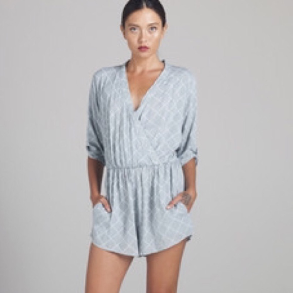 Gray jersey dress with pockets