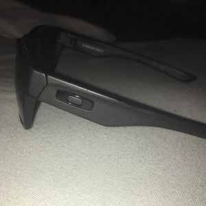 Oakley men's twoface sunglasses- GIVE OFFERS