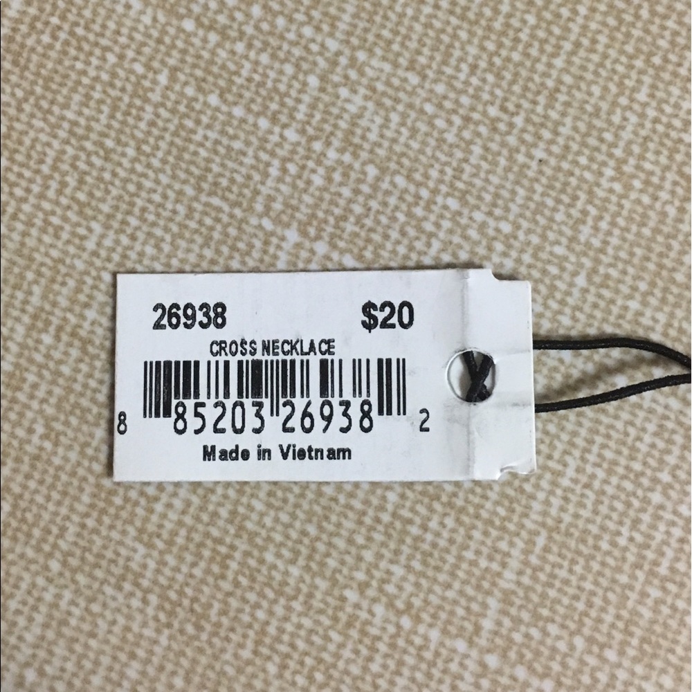 ➕ NWT Cross Necklace ➕ - Picture 6 of 8