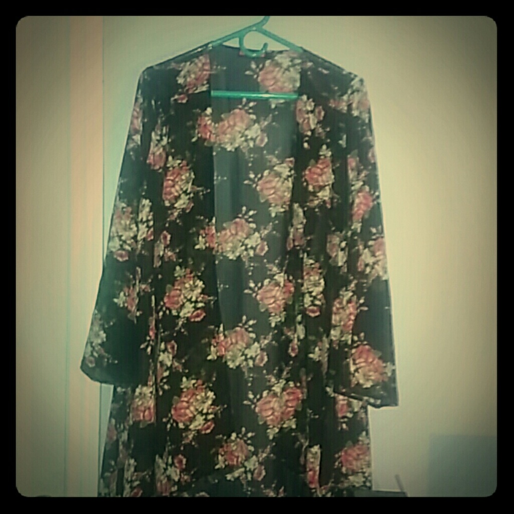 Long black floral kimono