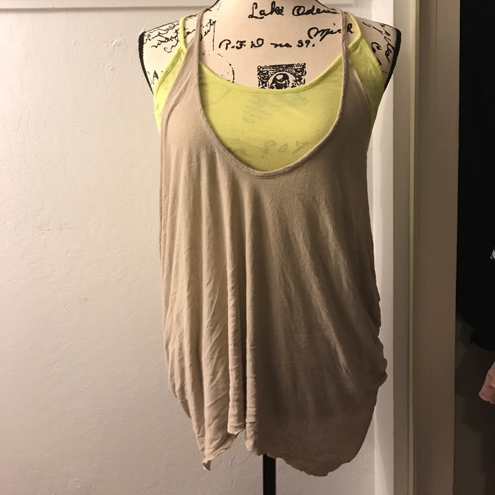 Intimately Free double layered tank