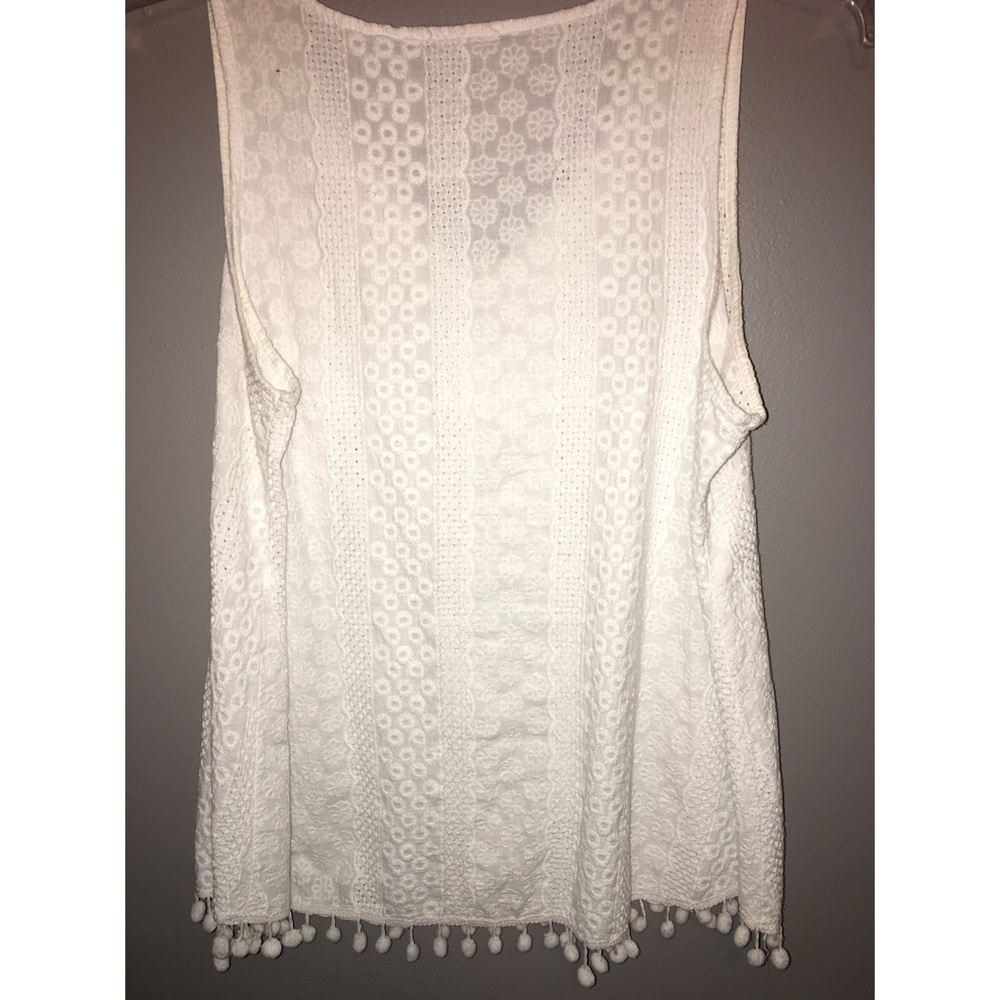 White Patterned Top - Picture 2 of 4
