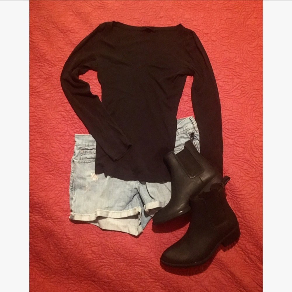 Simple Black V-Neck Top