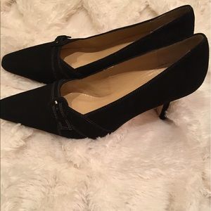 Women's heels size 9 black Karen Scott