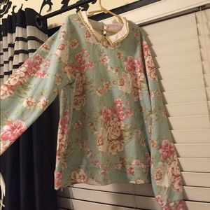 Floral pull on