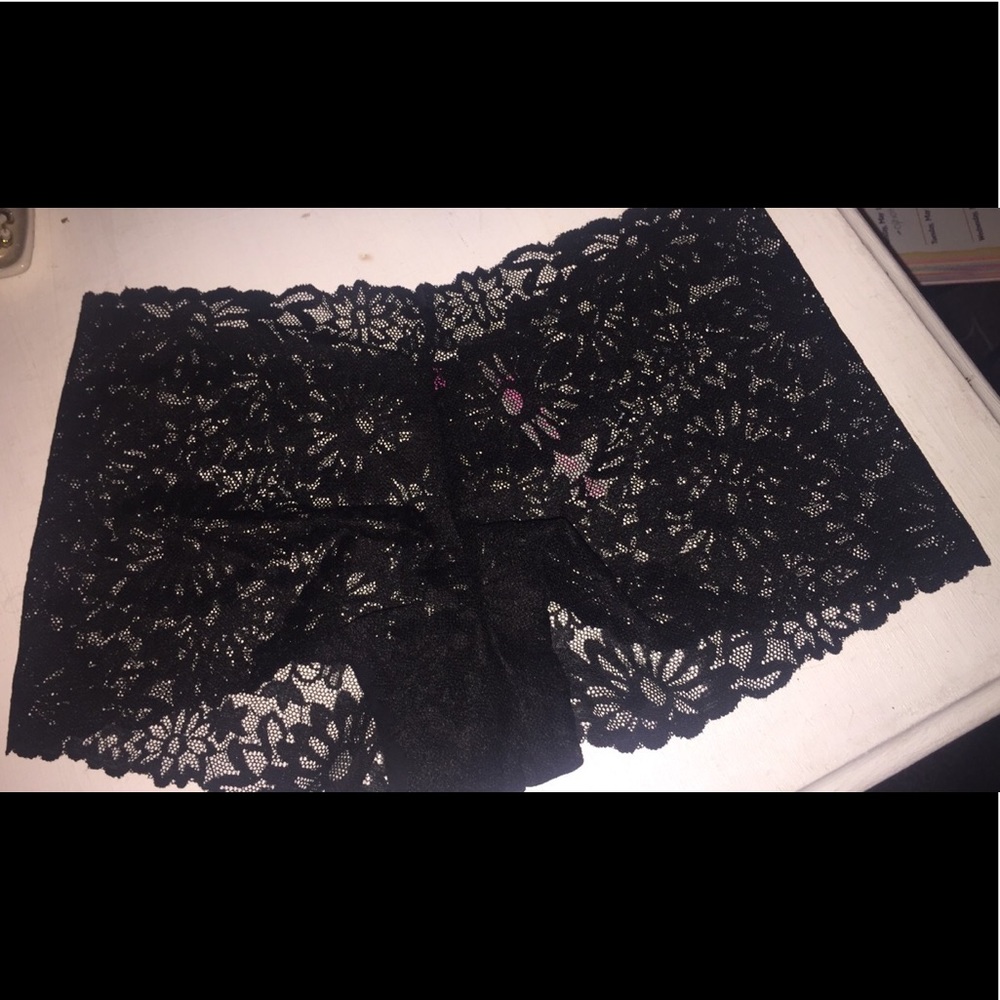 PINK LACY BOYSHORTS