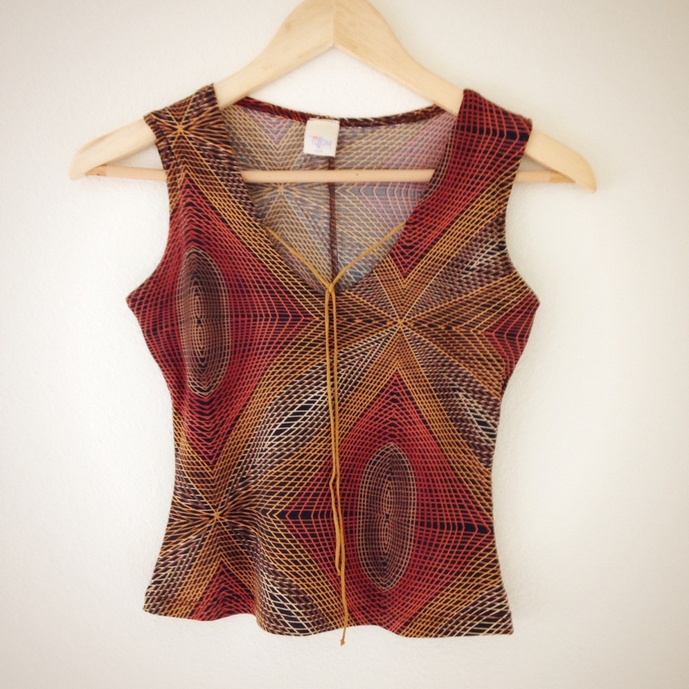 Funky psychedelic geometric top!