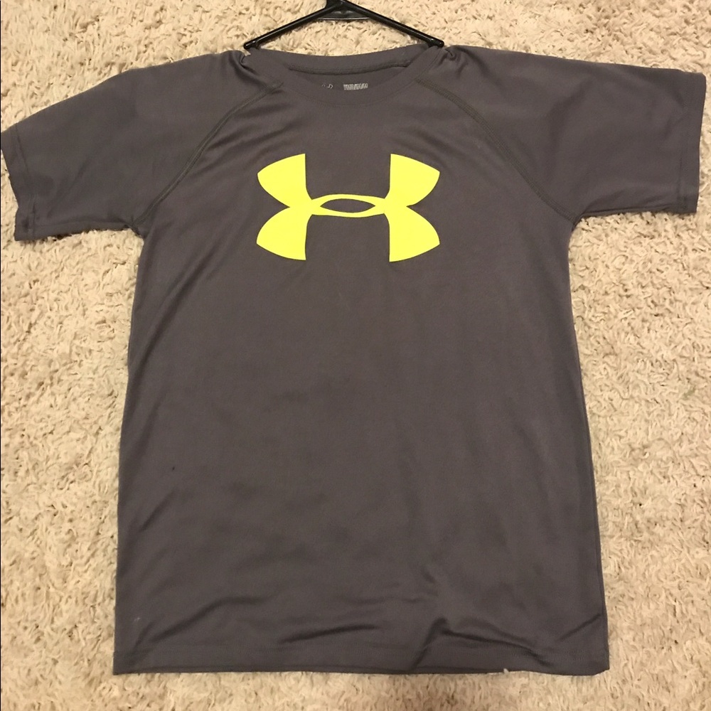 Boys Loose fit Under Armour t-shirt