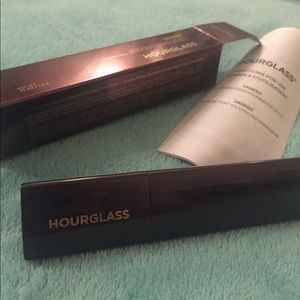 Hourglass Foundation Stick