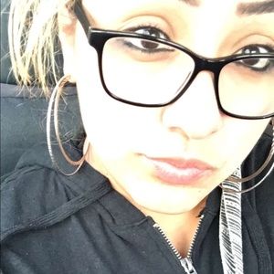 Meet your Posher, Melody