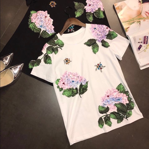 💎White shirt with floral patches and jewels 💎 - Picture 3 of 8