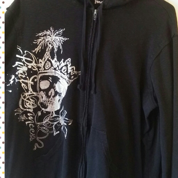 Disney Pirate Princess Sweatshirt with skull - Picture 3 of 6