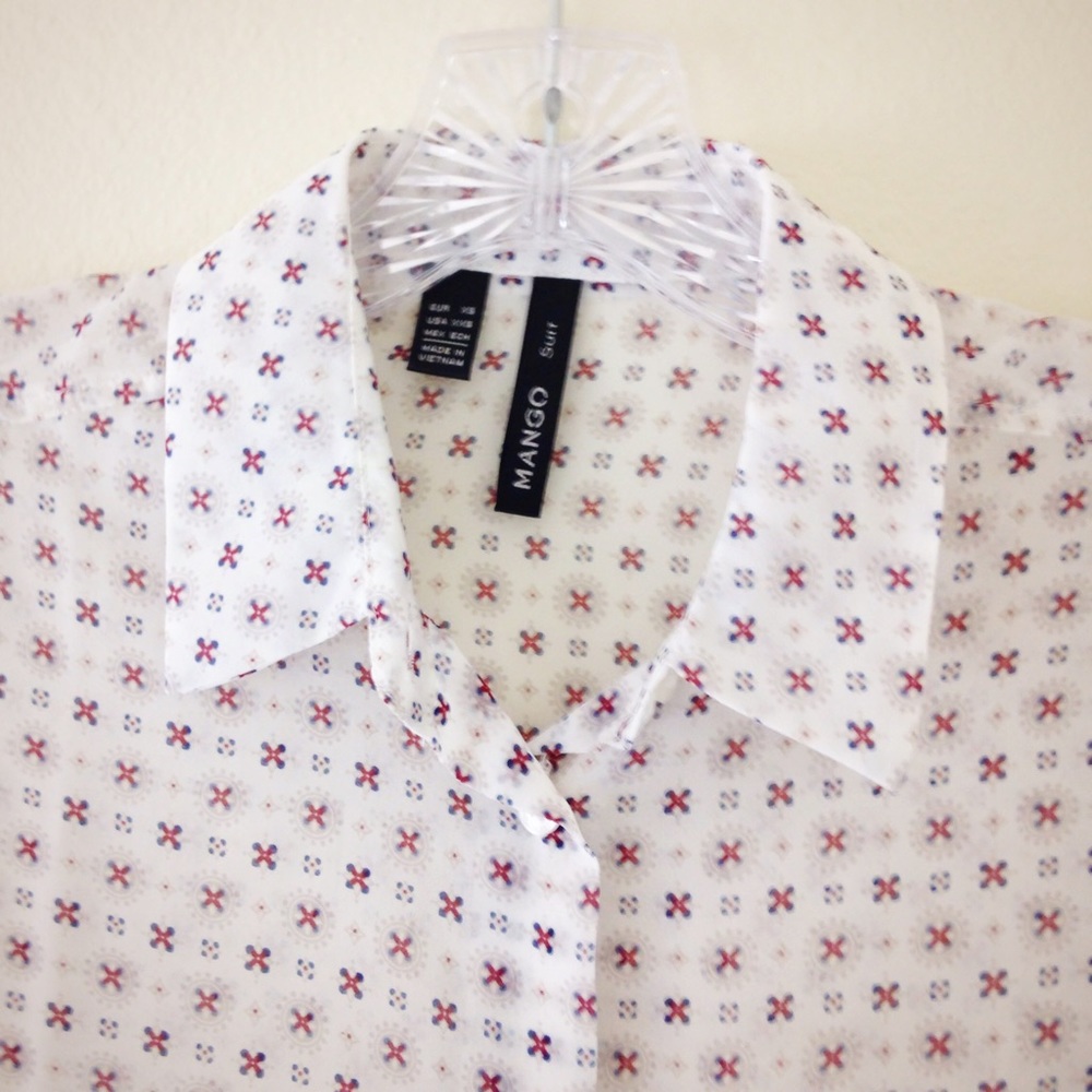 ❣️Mango button down blouse! - Picture 2 of 4