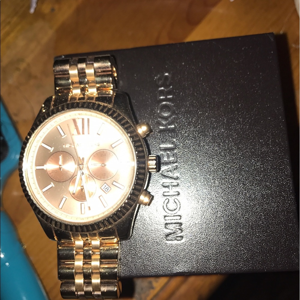 Michael Kors rose gold watch