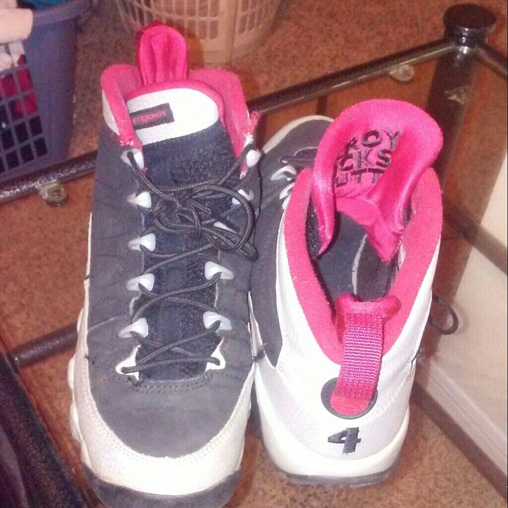Jordan's 4
