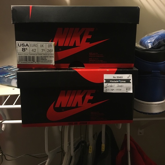 Banned bred/royals main image 3