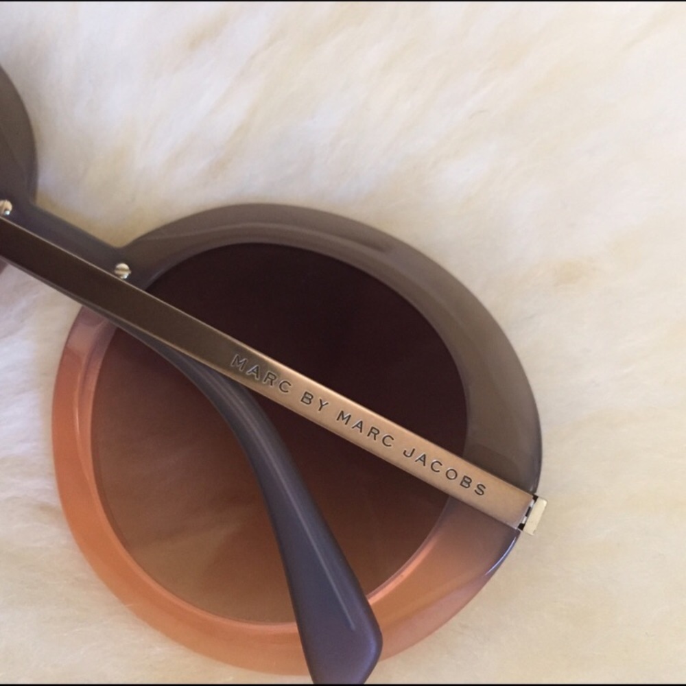 Marc By Marc Jacobs Ombre Oversized Sunglasses - Picture 3 of 8