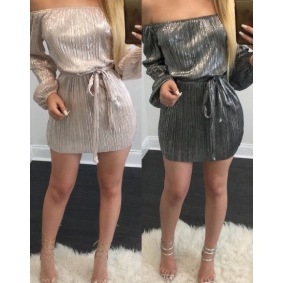 🌟Platinum Cold-shoulder Mini🌟 - Picture 2 of 3
