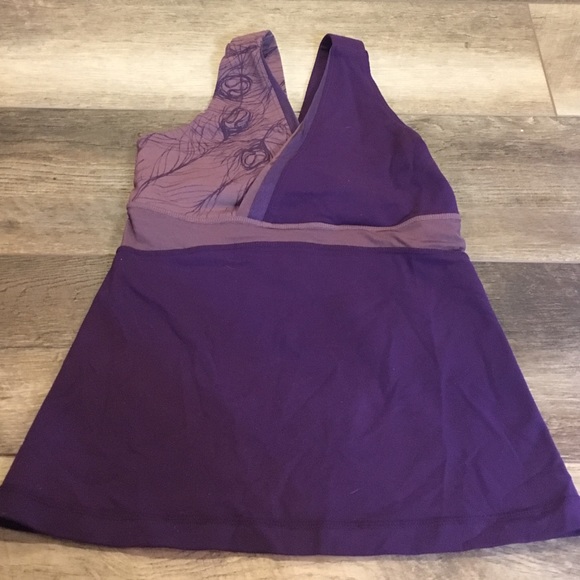 Lululemon mesh back running tank. SO CUTE! - Picture 1 of 3
