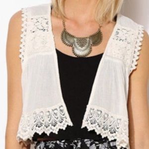 Kimchi Blue Macaroon Vest in Ivory