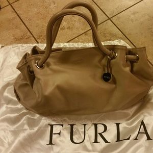 Furla light beige/grey Carmen med. leather shopper