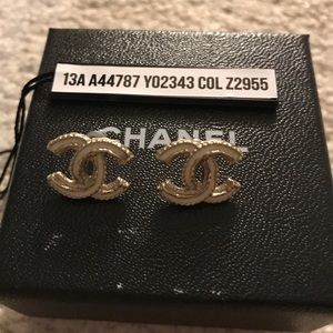 AUTHENTIC CHANEL EARRINGS